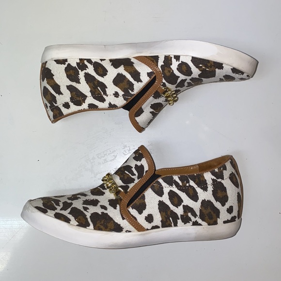 Fun Leopard Print Sneakers - Picture 6 of 8